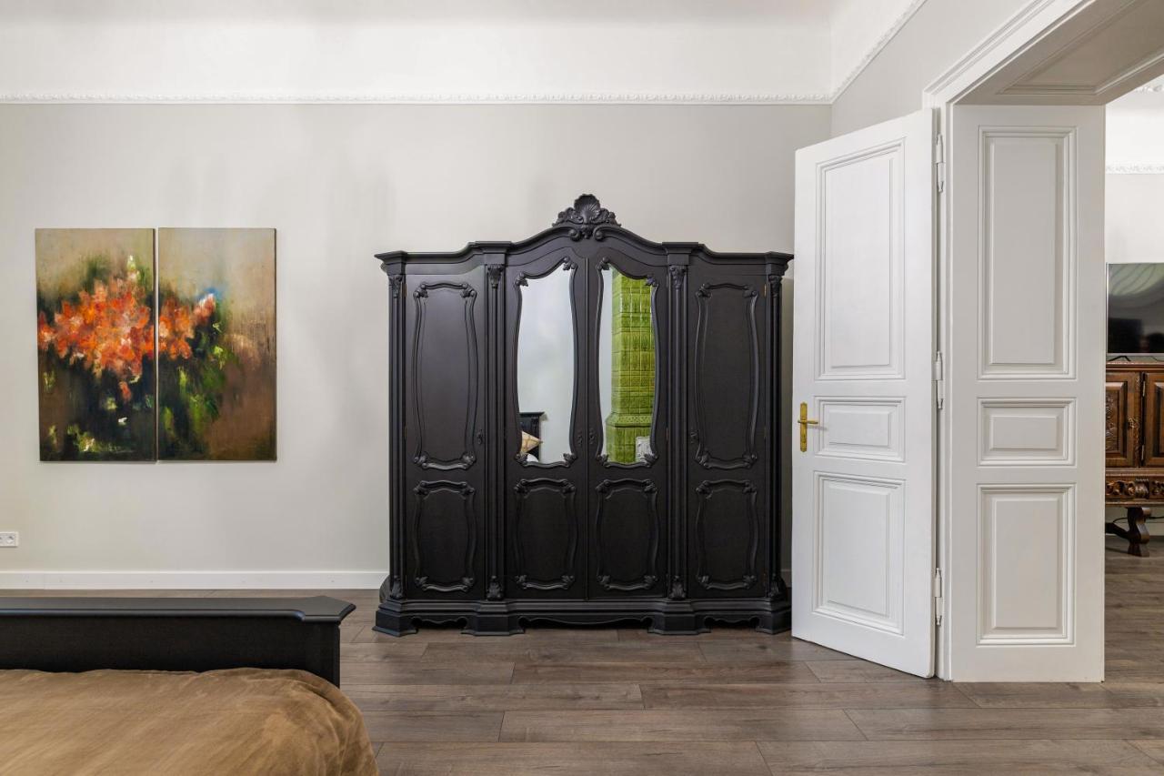 3 Room Apartments , Rohatyntsyv Street Lviv Kültér fotó